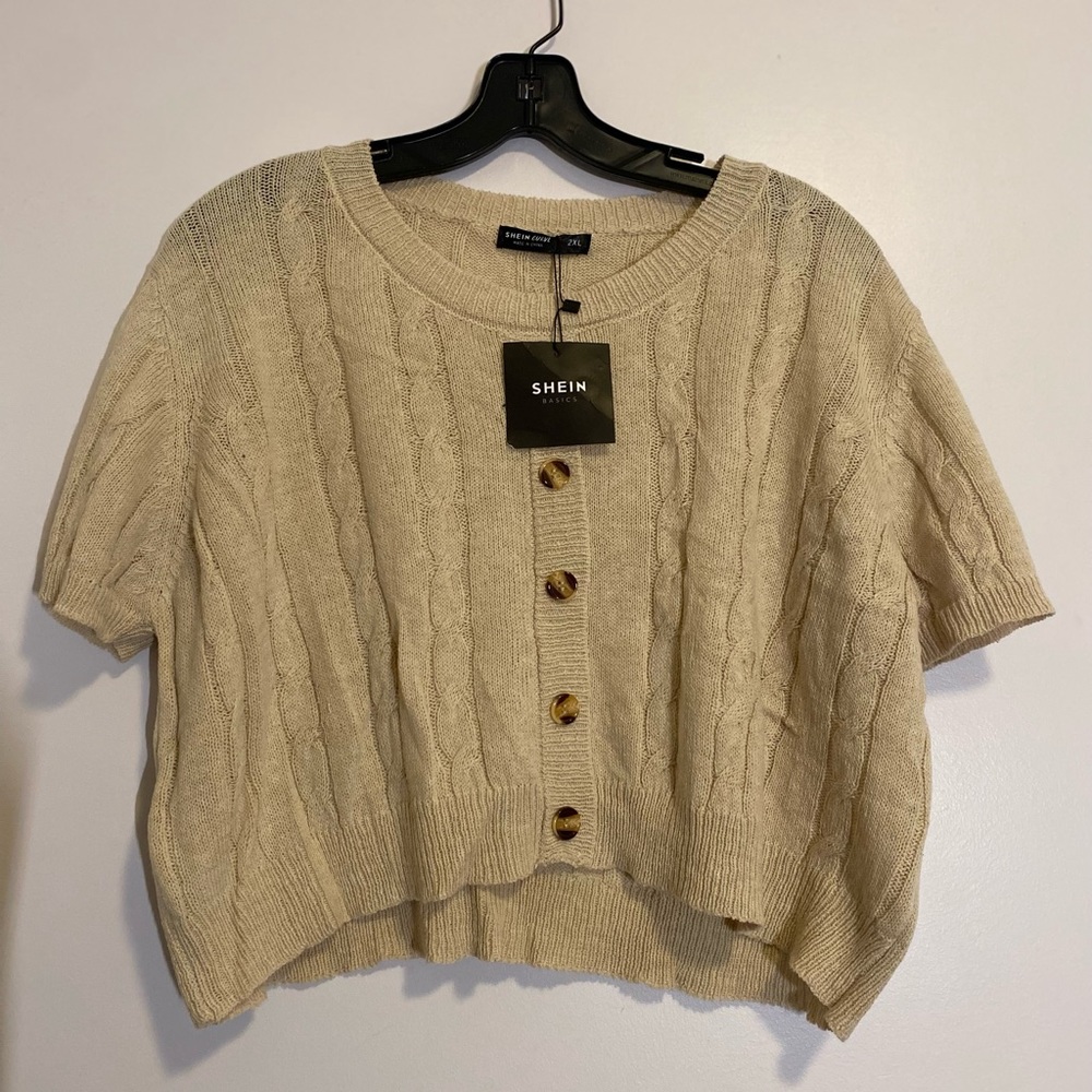 Cropped button up knitted short sleeve